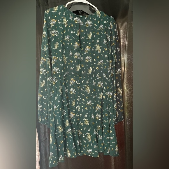 Francesca’s Trixxi size XL green paisley floral dress w/sheer long sleeves - Picture 5 of 5